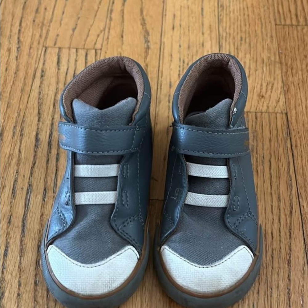 See Kai run shoes size 9 toddler in play condition. No holes, tears, etc.